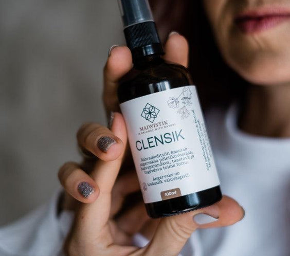 CLENSIK Make-up Removal Oil with Local Herbs 100ml