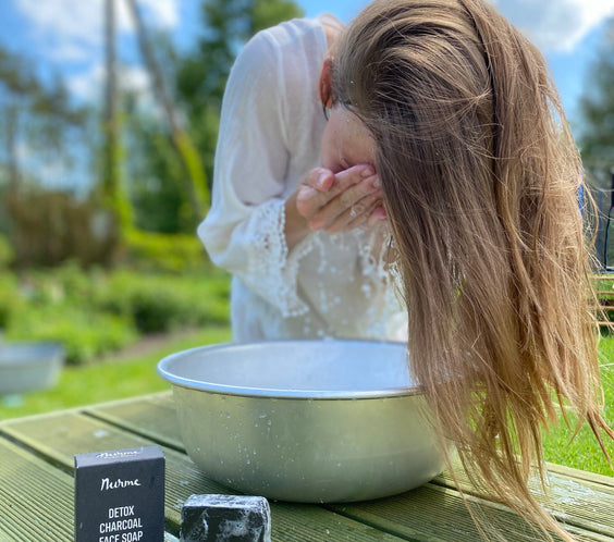 Facial Cleansing Bar 100g with goat's milk and activated charcoal zero-waste solid soap bar